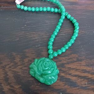 Green Rose Bead Necklace - Women's Jewelry